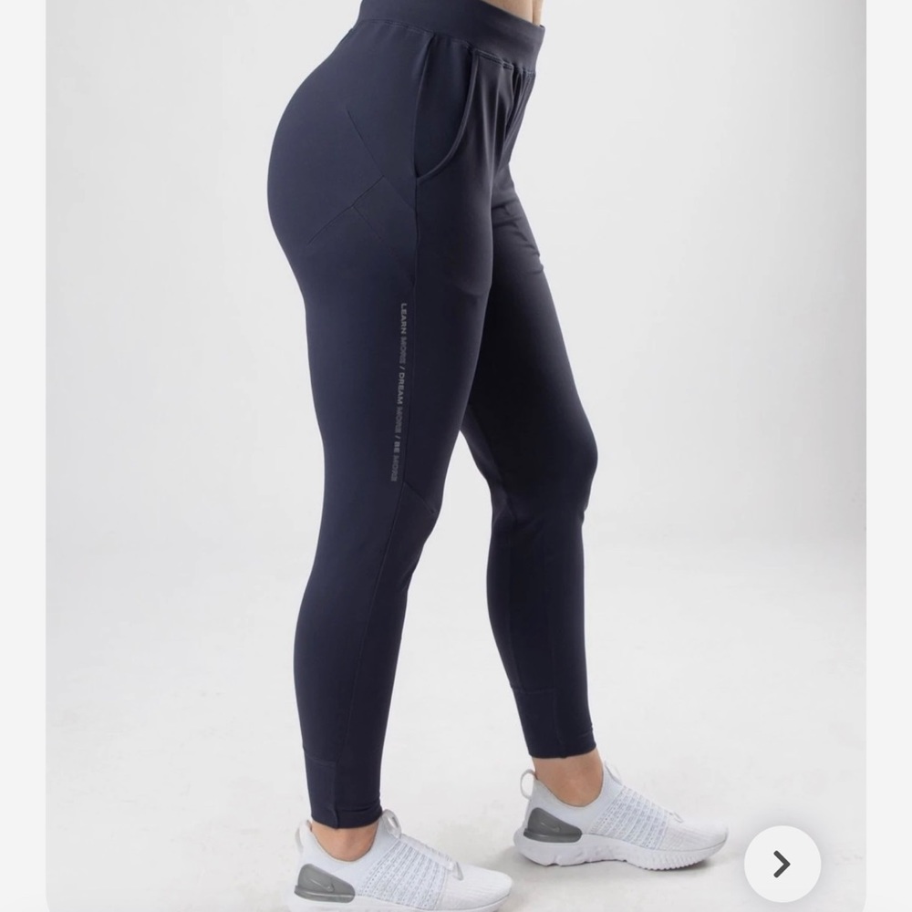 Pro Elite Joggers NWT by Alphalete Athletics